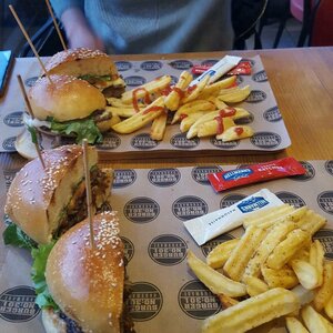 Burger 301 (Rize Province, Rize Merkez District, Atatürk Cad., 277), fast food