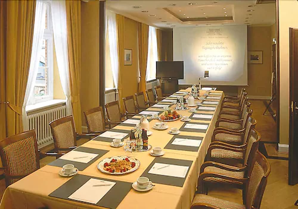 Фото Genießer Hotel Altes Gymnasium