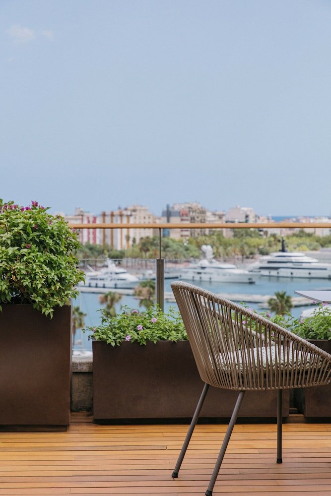 Фото Duquesa Suites