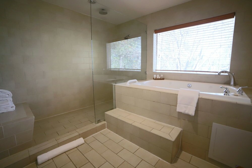 Фото Lake Arrowhead Resort and SPA