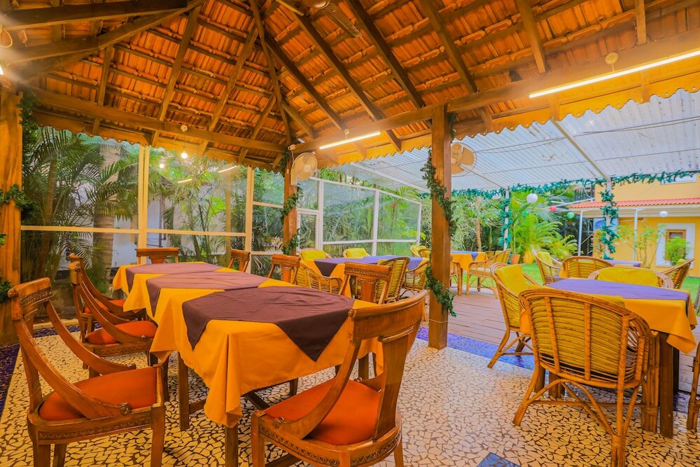 Фото Bougainvillea Guest House