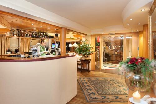 Внешний вид отеля Rosa Canina в Санкт-Антон-ам-Арльберге, фото 2