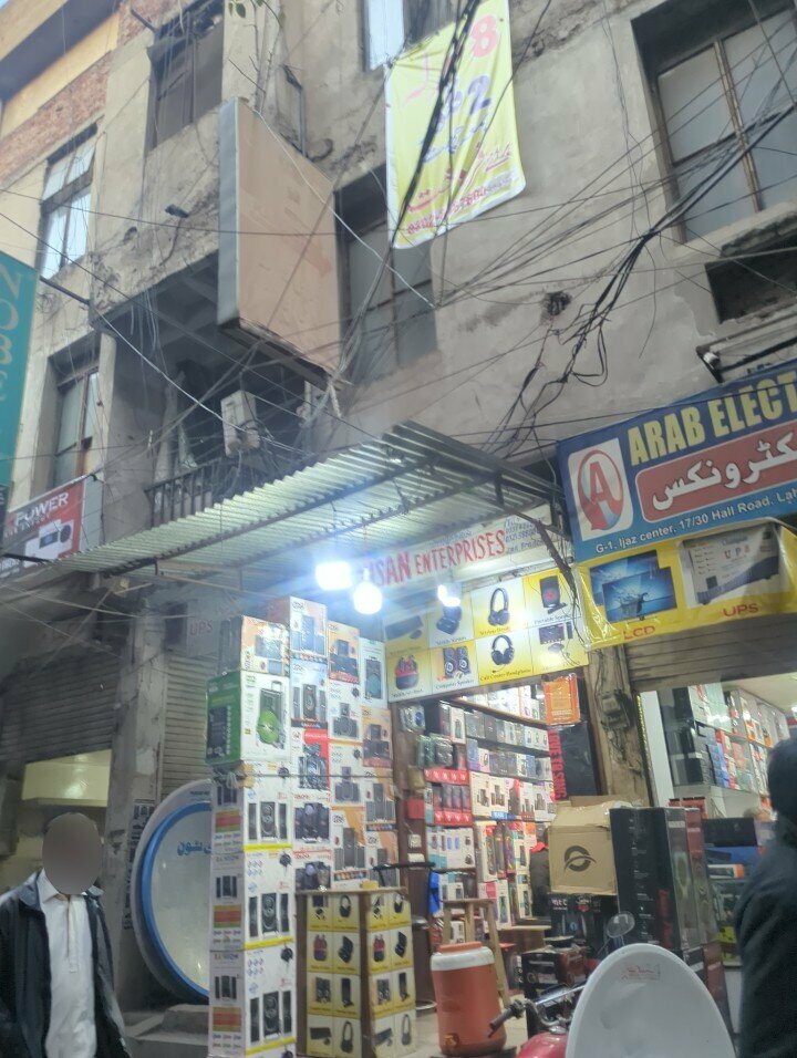 Computer store Kabir Laptops, Lahore, photo