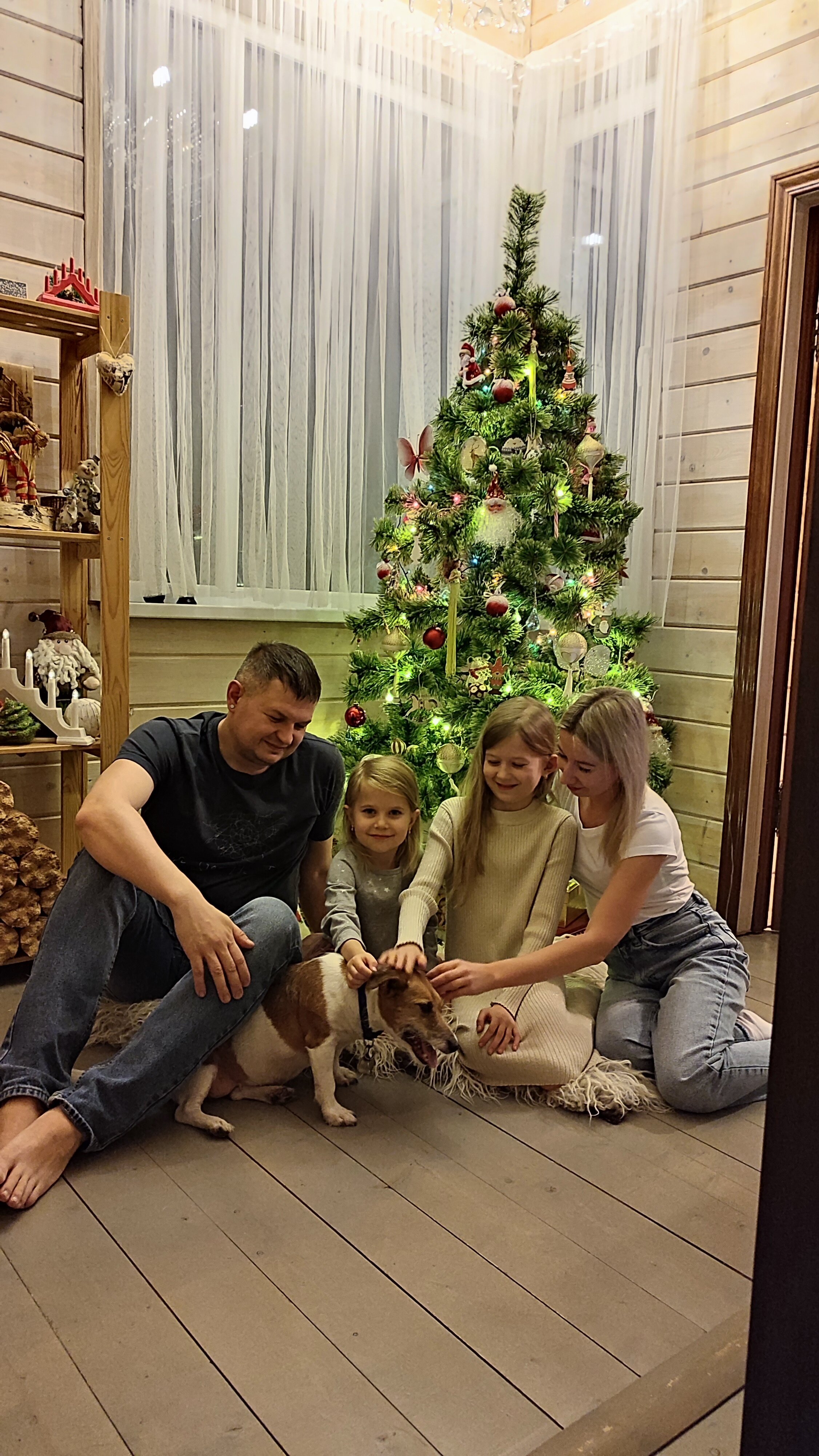 Фото Домик в лесу.76