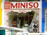 Miniso (Pakistan Employees Cooperative Housing Society, Delhi Society, 39), shoe store