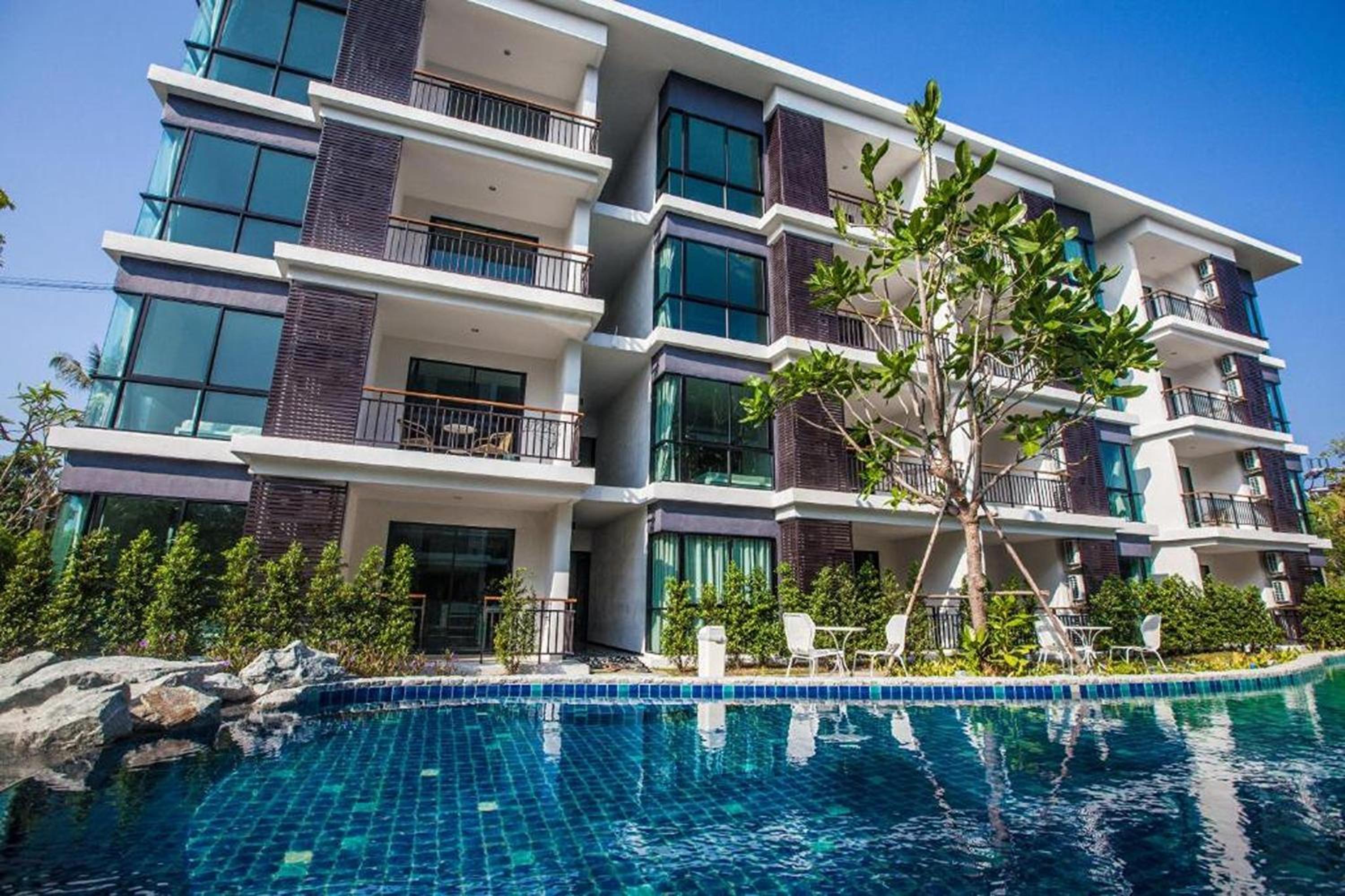 Фото The Title Beach Front