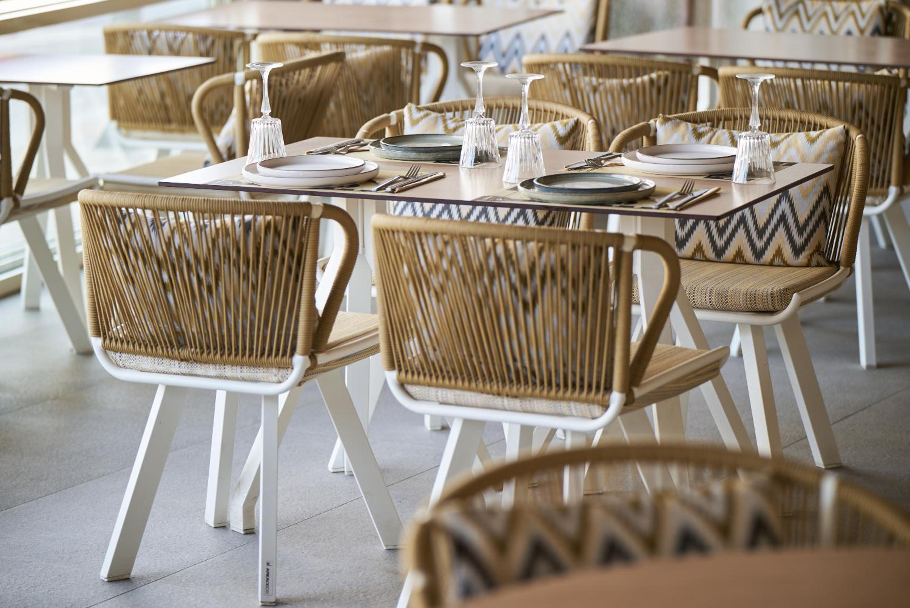 Фото Acropolis Apartments