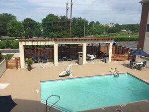Гостиница Candlewood Suites Charlotte - Arrowood, an Ihg Hotel