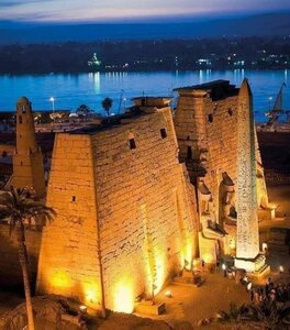 Апартаменты Luxor Plaza House