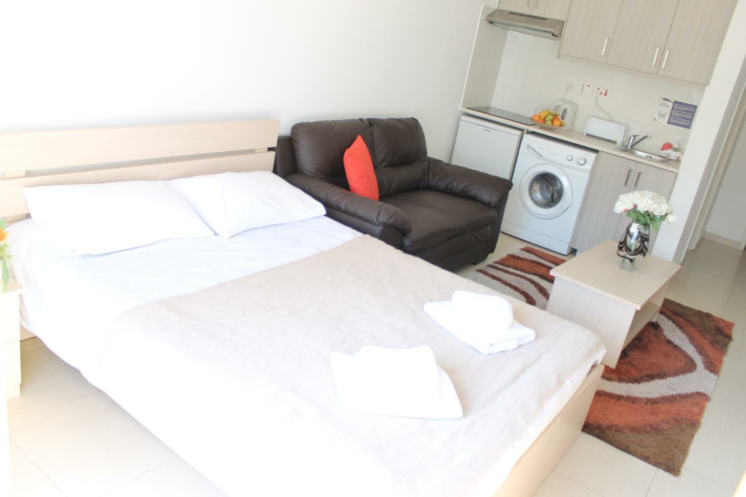 Фото Tiffany City Apartments