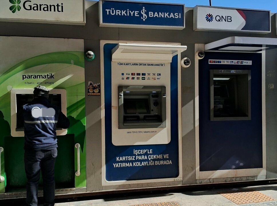 ATM Turkey Is Bank ATM, Adana, photo