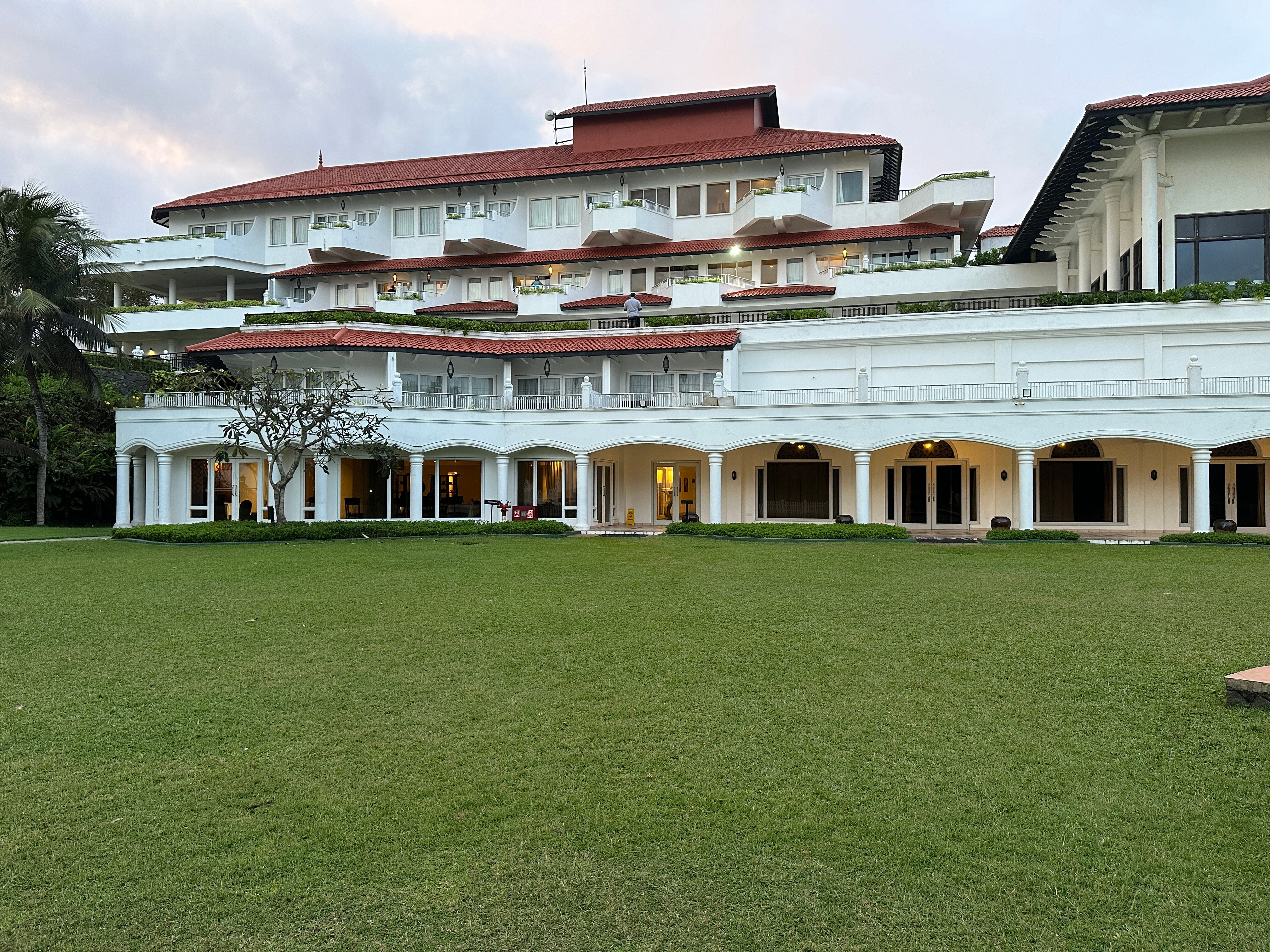 Фото Taj Bentota Resort & SPA