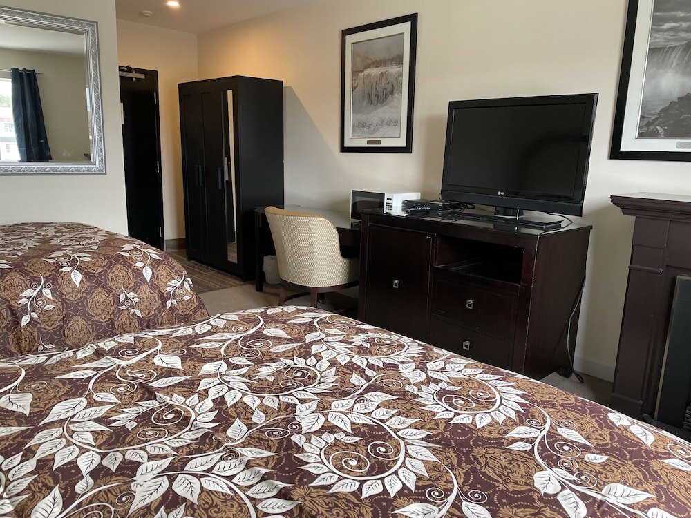 Фото Big Bird Inn Wawa, SureStay Collection by Best Western