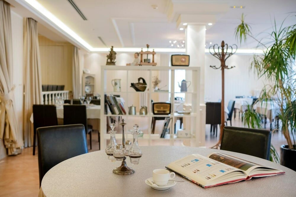 Фото Hotel Andria