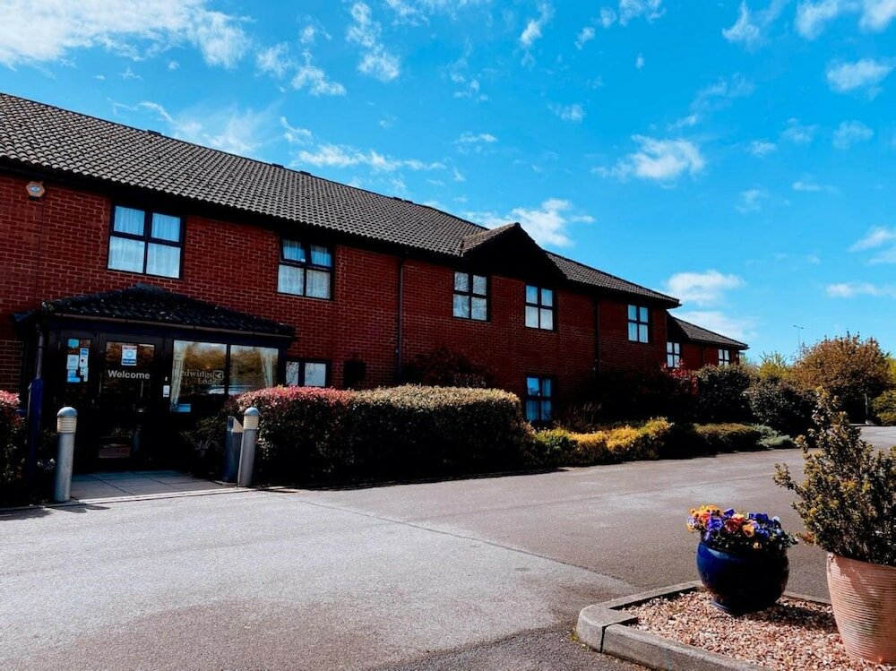 Фото Redwings Lodge Sawtry