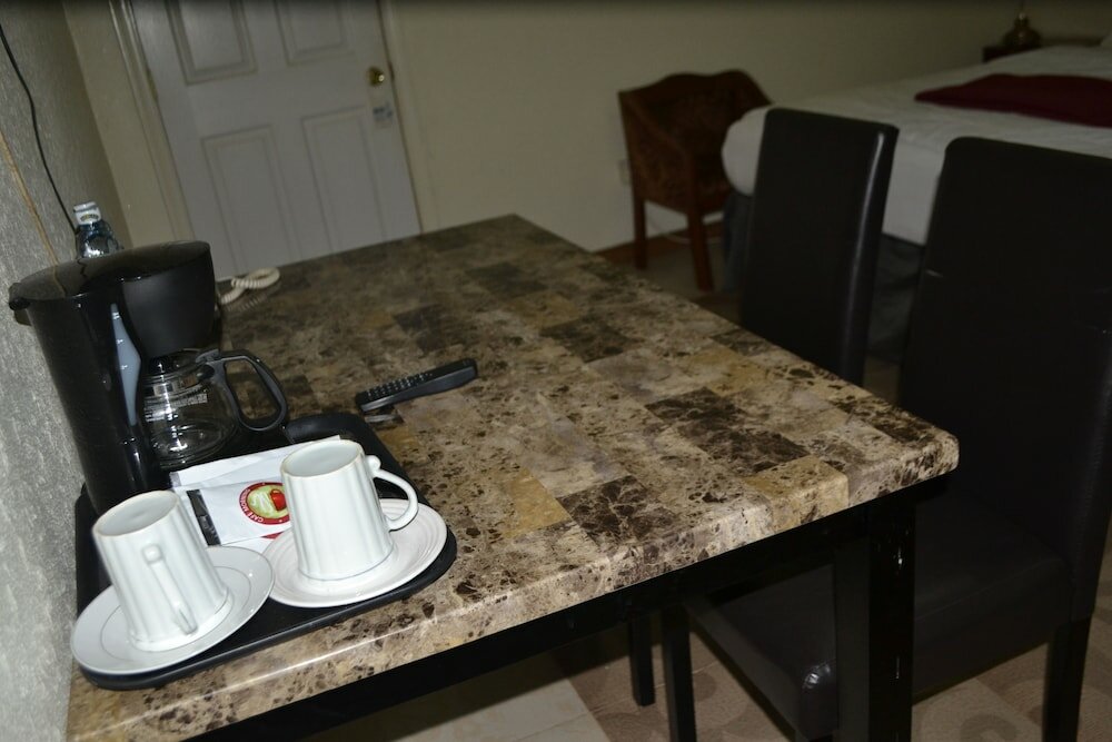 Фото Executive Airport Hotel