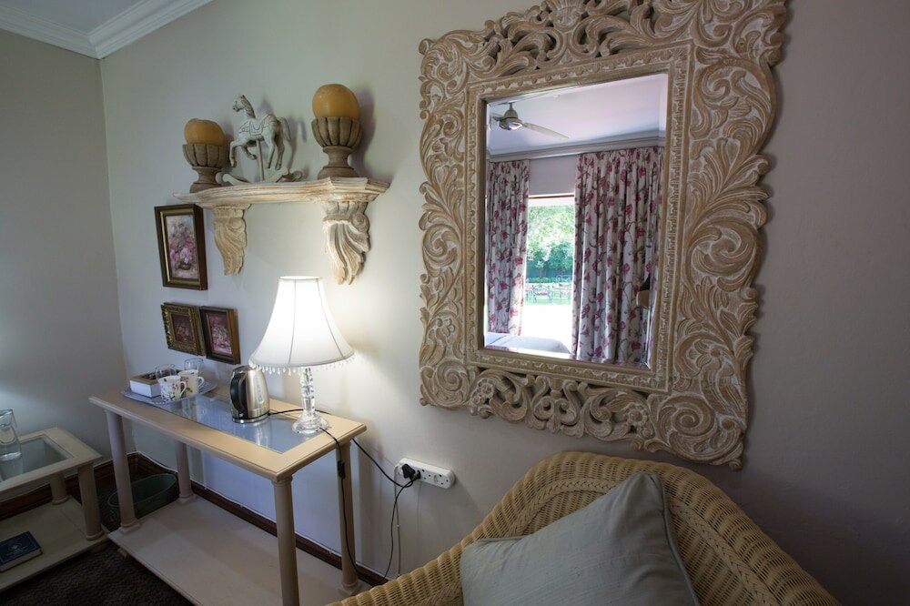 Фото MacGregors Guest House