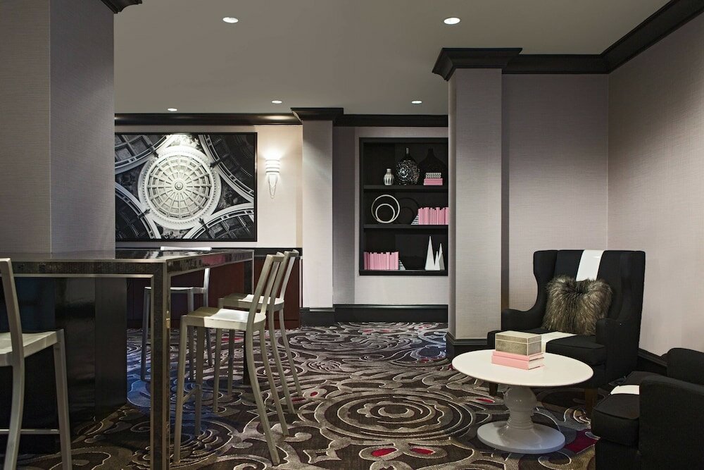 Фото Courtyard by Marriott Boston Downtown