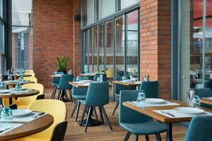 Гостиница Отель Кортьярд Марриотт Кишинёв