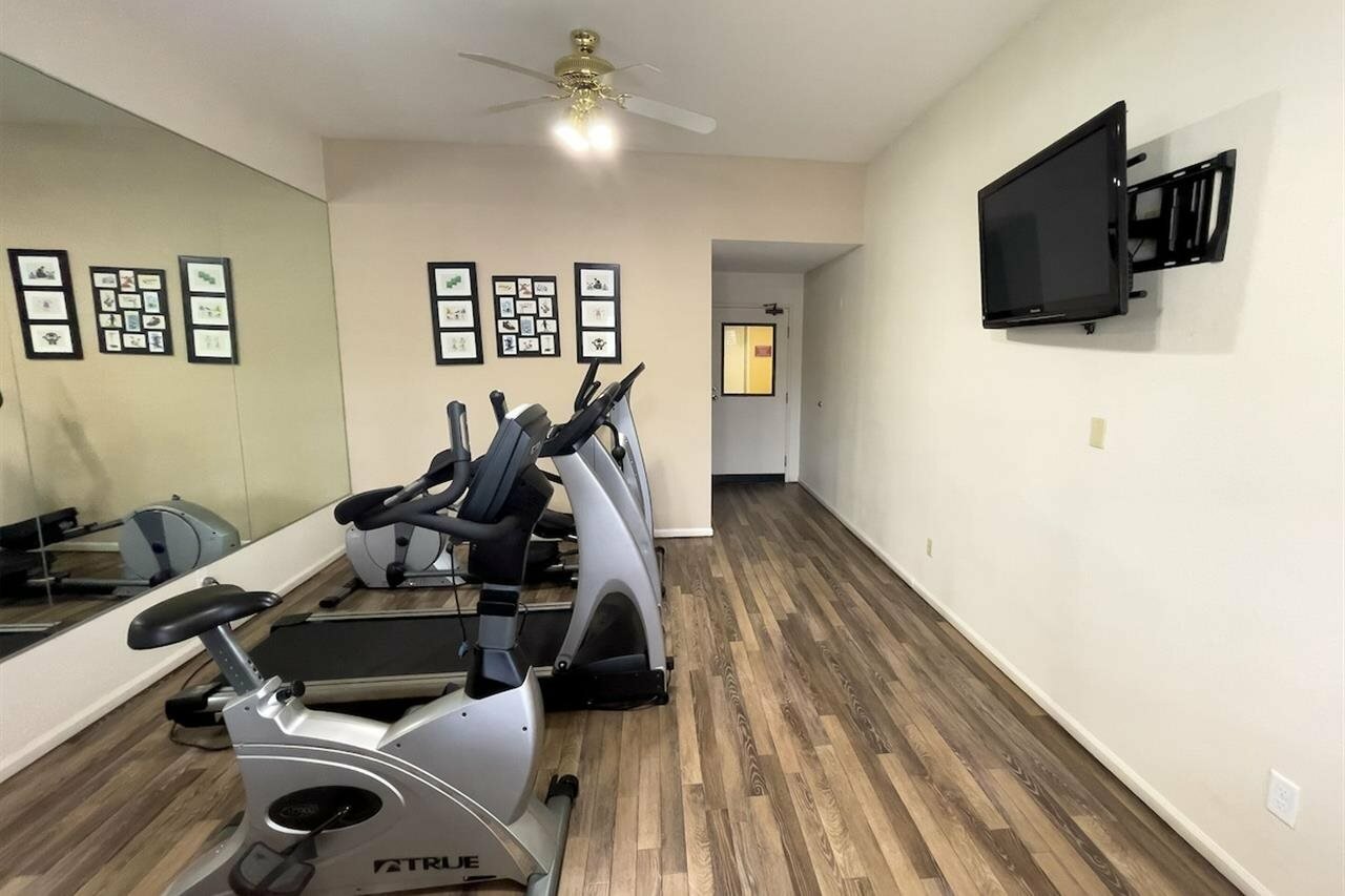 Фото Governors Inn Hotel