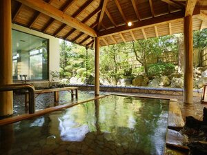 Гостиница Hotel Hoho A hotel overlooking the Echigo Plain and the Yahiko mountain range