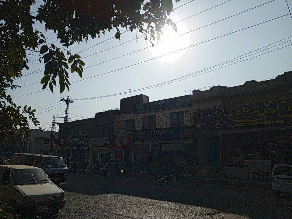 Convenience store West Wood Superstore, Lahore, photo