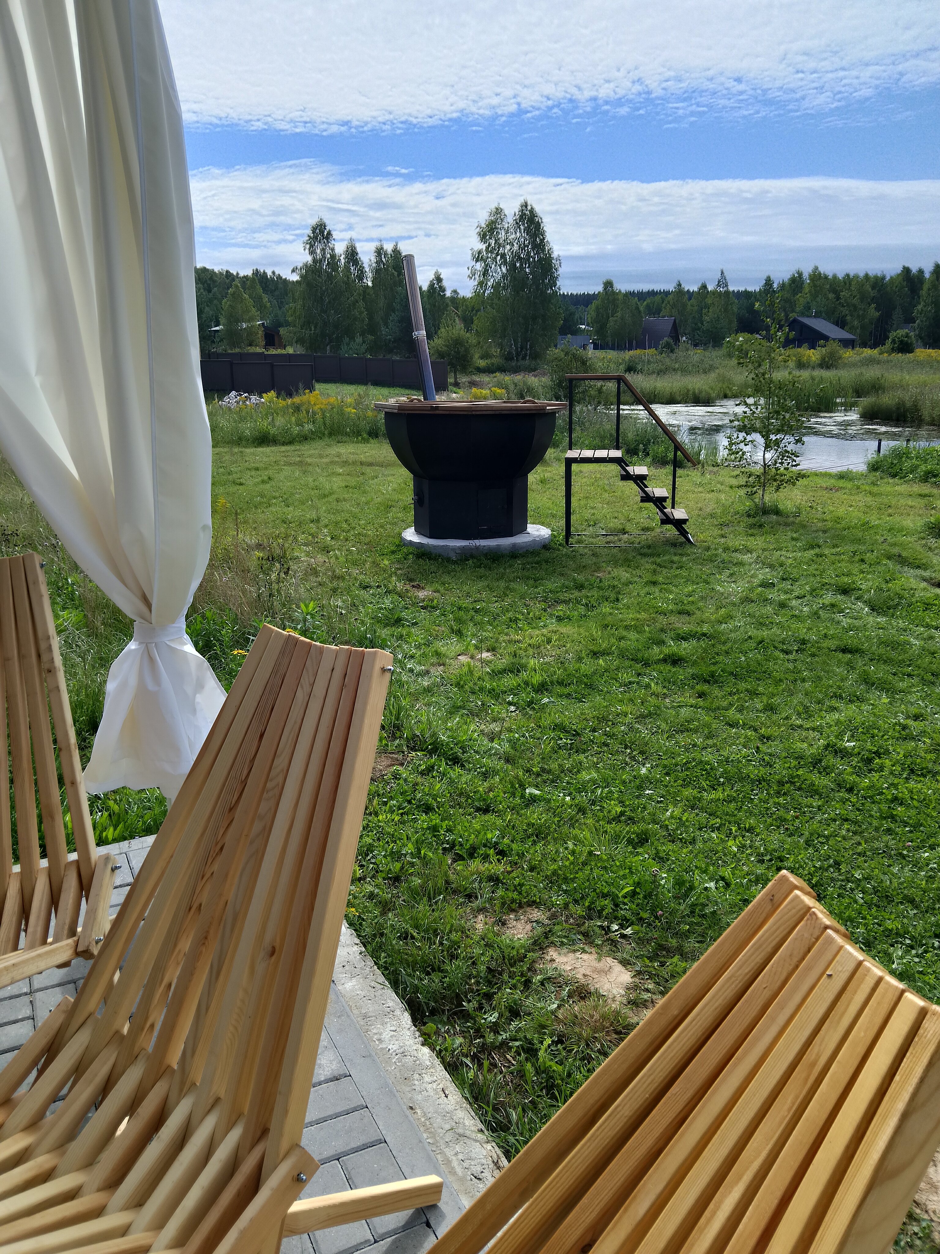 Фото У озера Тасканка