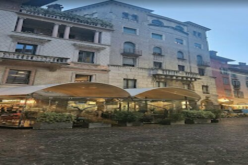 Внешний вид отеля Bergamo Inn 21 в Бергамо, фото 1