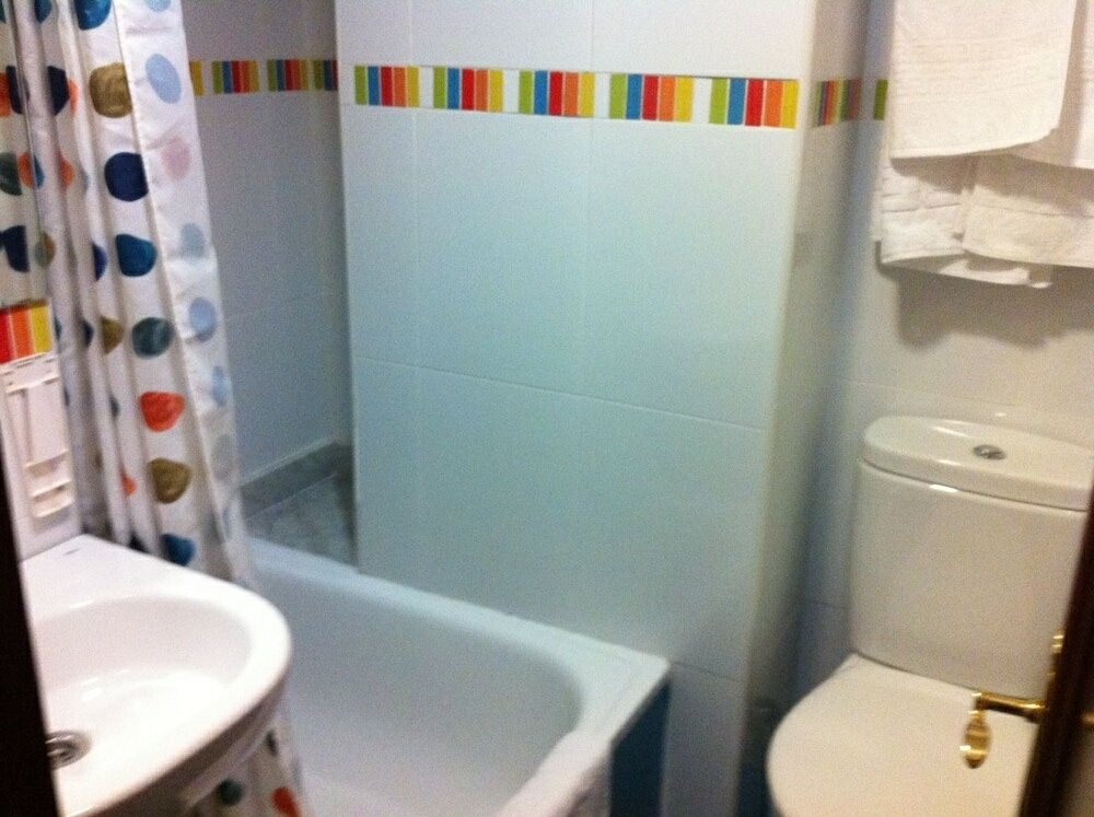 Фото Hostal Verdemar