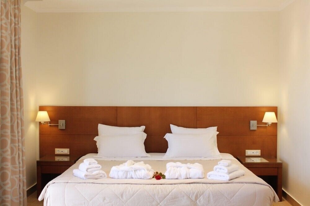 Фото Niriides Luxury Villas