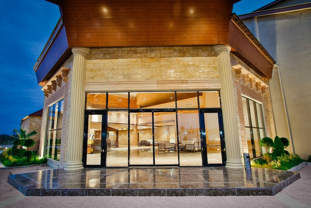 Фото Pratap's Signature Hotel-Resort&Spa