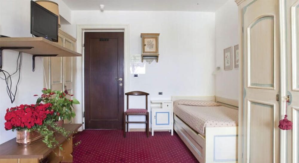 Фото Hotel Cir