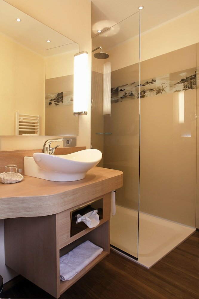 Фото Hotel Simonshof Wolfsburg