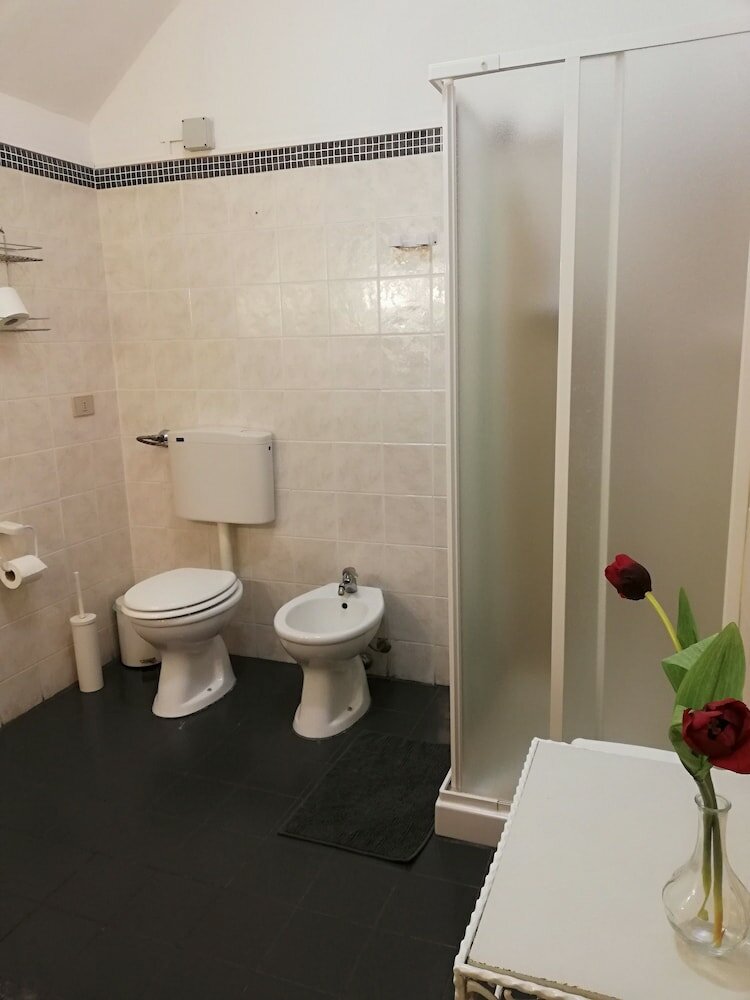 Фото B&b Aloi Rooms