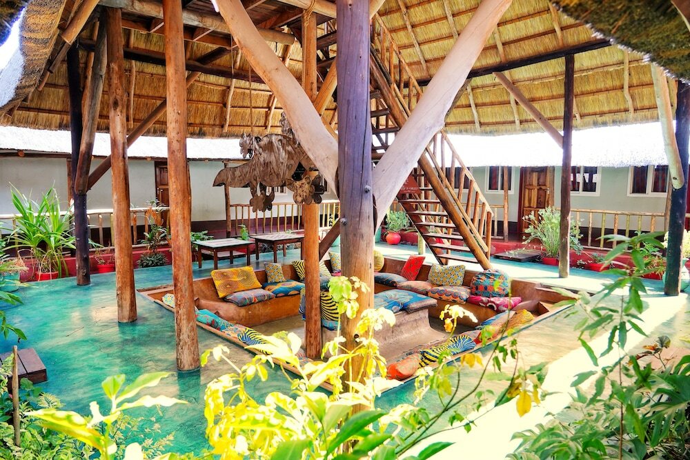 Фото Jollyboys Backpackers