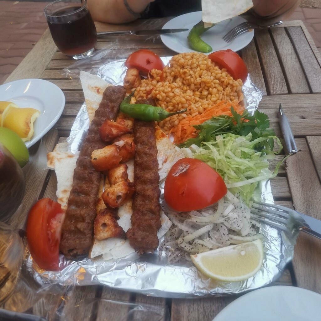 Kafe Seven Mangal & Cafe, Ortahisar, foto