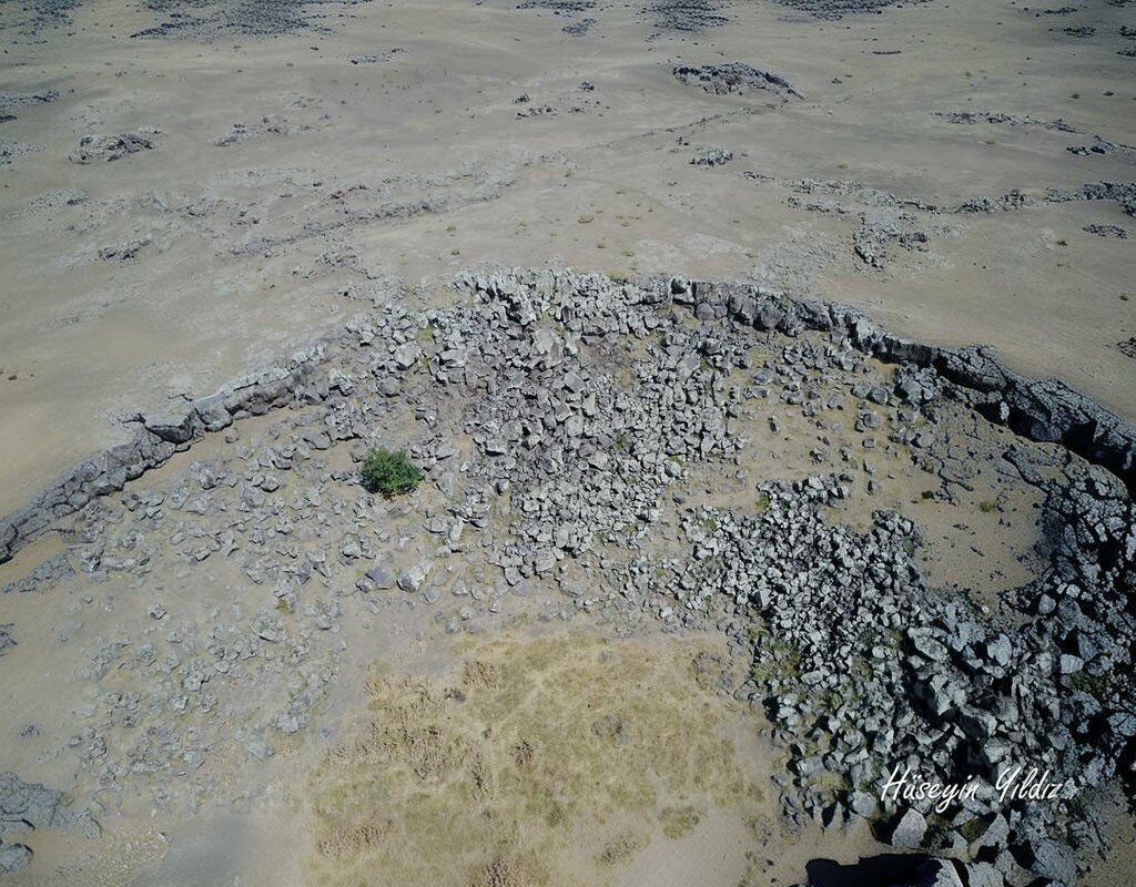 Landmark, attraction Korhan Meteor Hollow, Igdir, photo