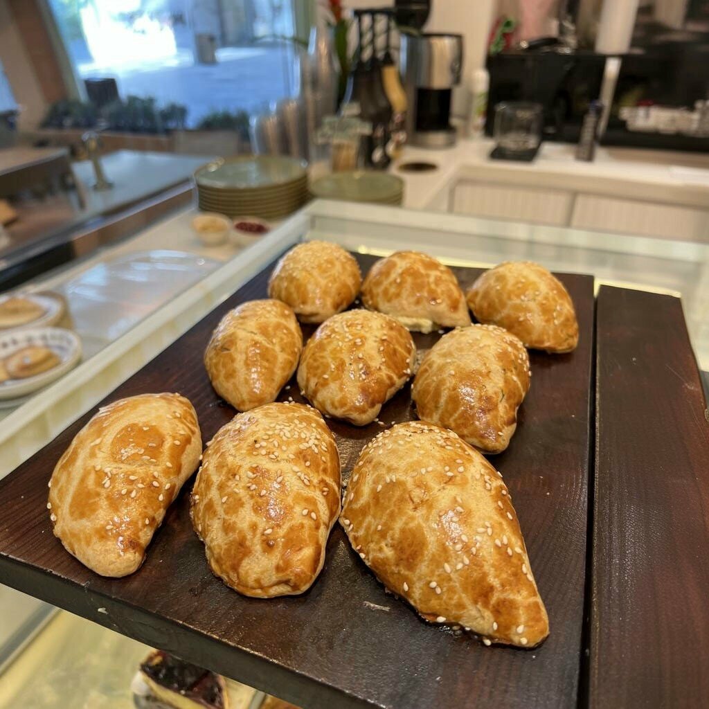 Cafe Eyni's Patisserie, Batman, photo