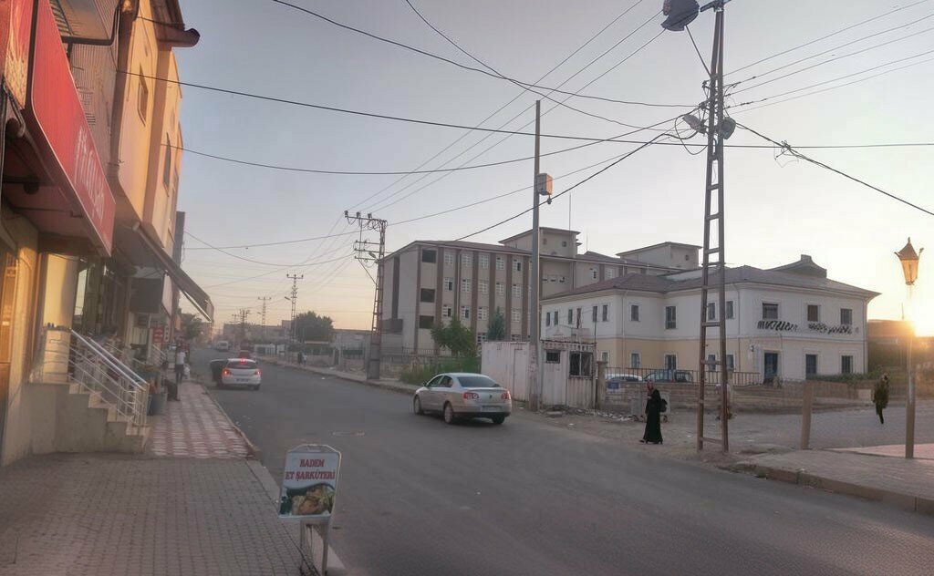 School Karatay Middle School, Batman, photo