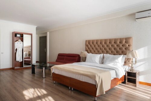 Гостиница Внуково Вилладж в Москве