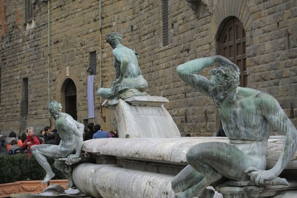 Фото Adelaide House