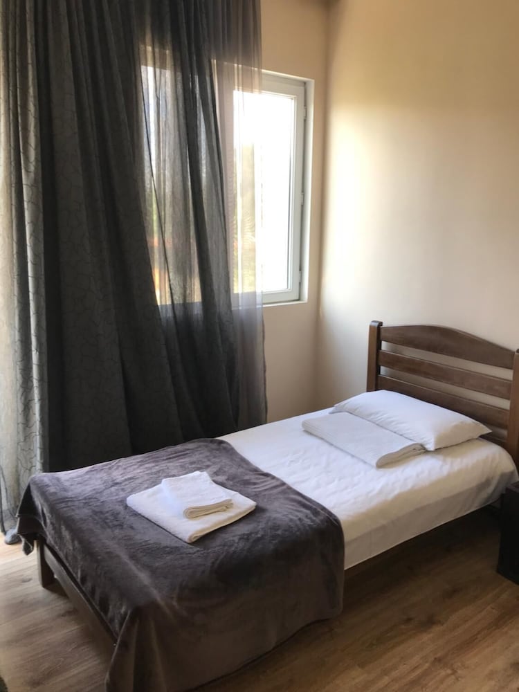 Фото Отель Upstairs Hotel Tbilisi