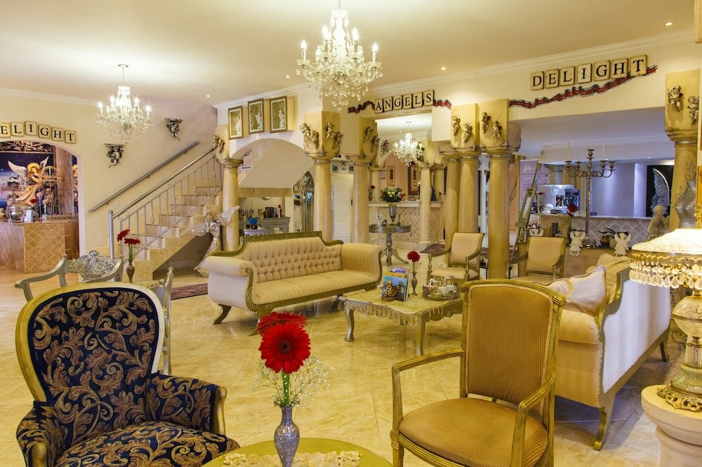 Фото отеля 2