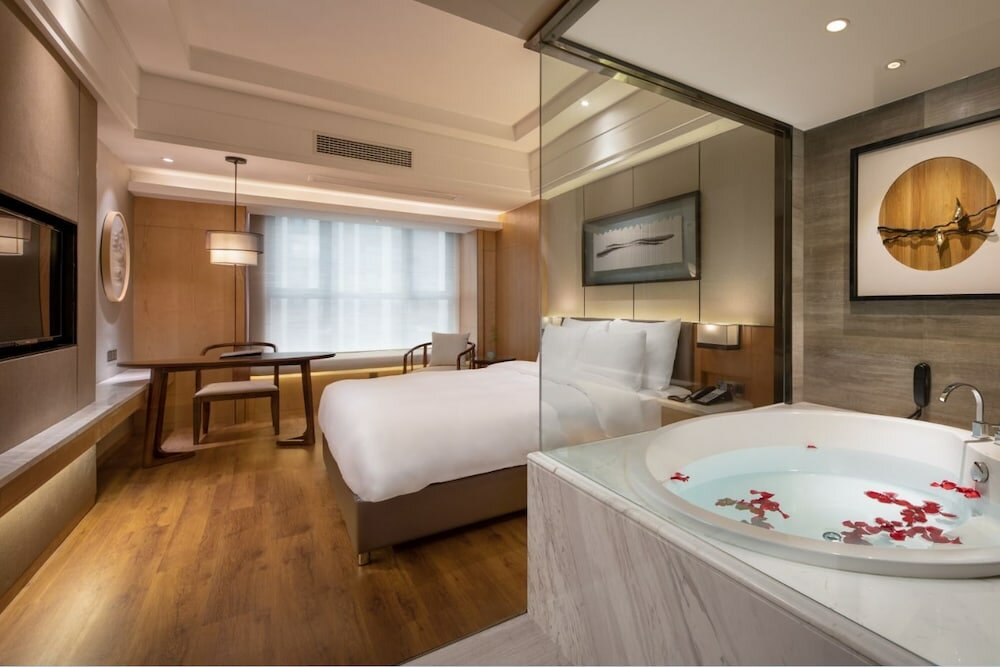 Фото Charm City Kai Guan Hotel