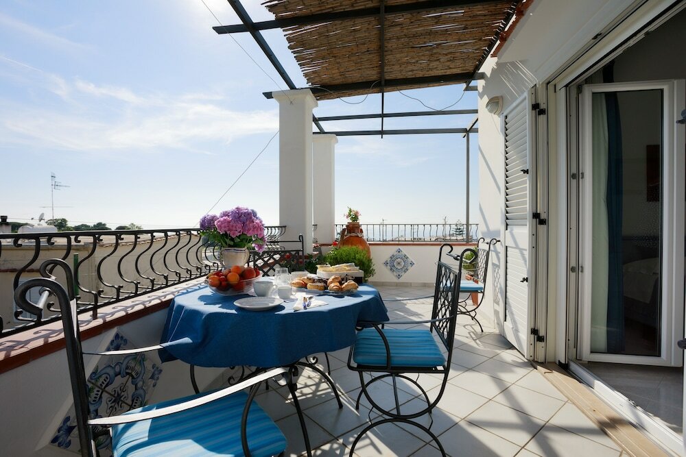 Фото La Ninfa Di Capri