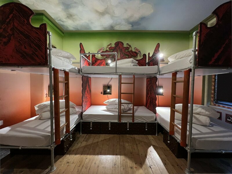 Гостиница Art Hostel в Лидсе