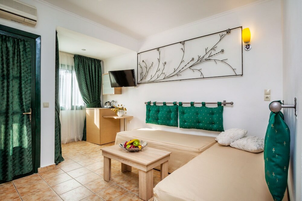 Фото Philoxenia SPA Hotel