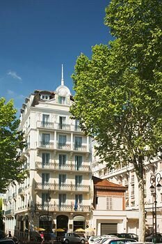 Гостиница Hotel The Originals Vichy Les Nations в Виши