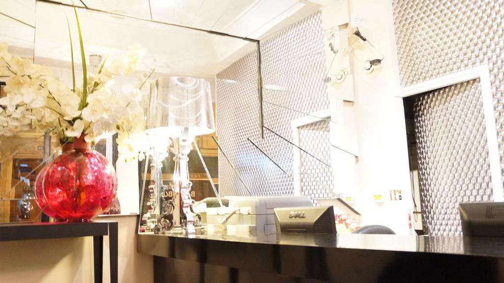 Фото Hôtel Petit Lafayette