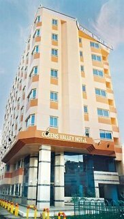 Queens Valley Hotel